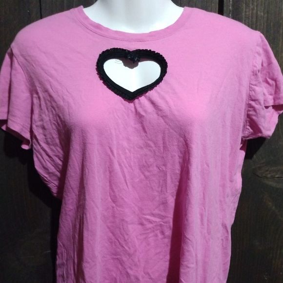 Lucky Thirteen Top Juniors Size Large Shirt With Heart Shape Opening On Front - Picture 4 of 12